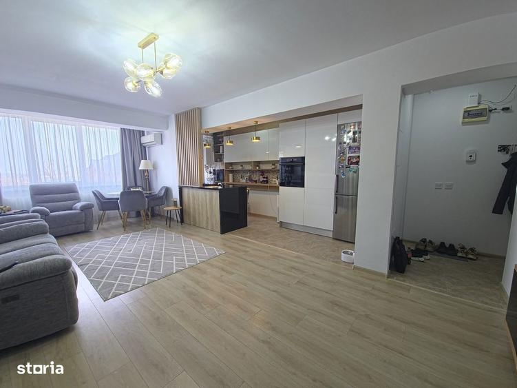 Apartament cu 3 camere, mobilat în Central