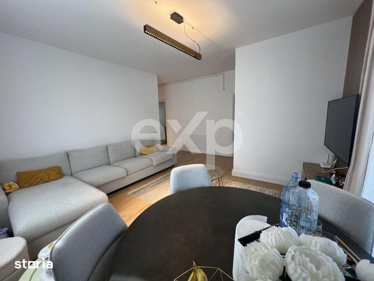 Apartament cu 3 camere decomandat în Străulești