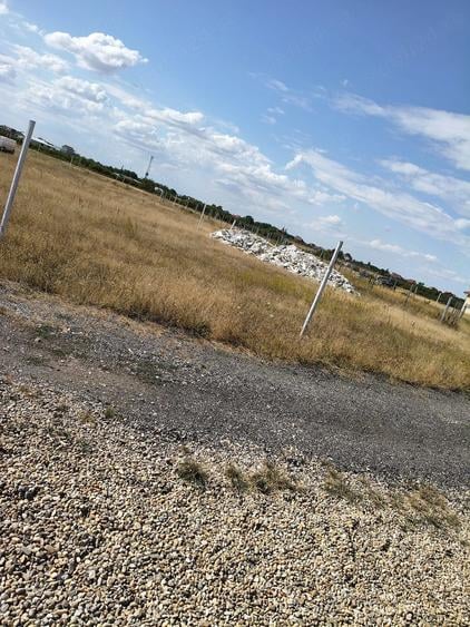 Teren de 444 mp, în Nojorid