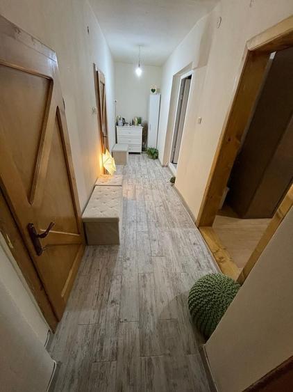 Apartament cu 5 camere decomandat, mobilat în Bogdăneștilor