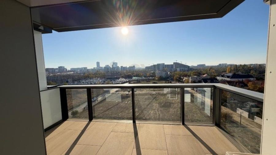 Apartament cu 3 camere decomandat în Pipera
