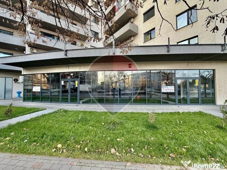 Spațiu comercial, de 270 mp, în Nord