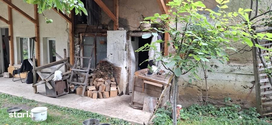 Casă cu 2 camere în Central