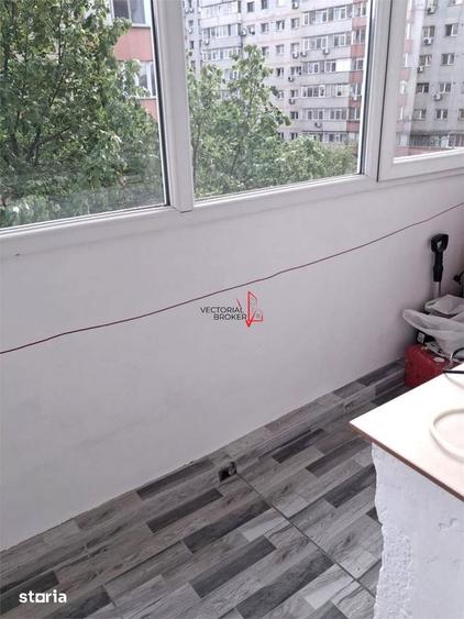 Apartament cu 3 camere decomandat în Moșilor