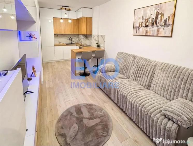 Apartament cu 2 camere decomandat în Baza 3