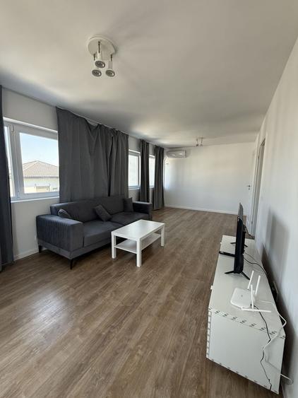 Apartament cu 2 camere decomandat în 1 Decembrie 1918