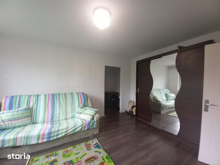 Apartament cu 2 camere semidecomandat în Republicii