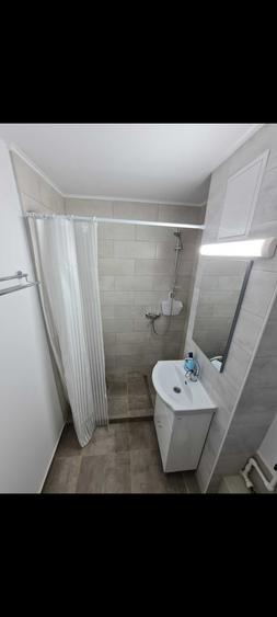 Apartament cu 2 camere semidecomandat în Radu Negru