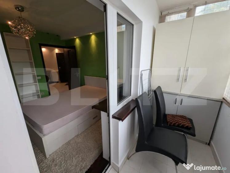 Apartament cu 3 camere semidecomandat în Dacia