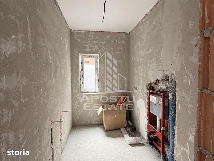 Casă cu 4 camere cu Teren 315 Mp în Giarmata