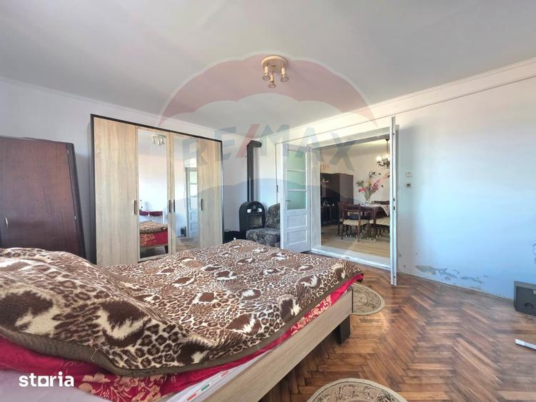 Casă cu 4 camere cu Teren 262 Mp în Vitrometan