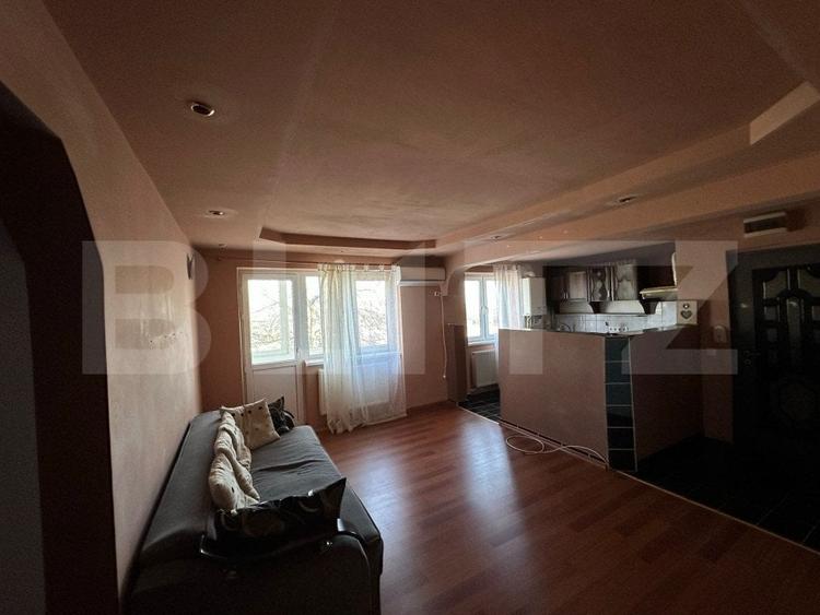 Apartament de vânzare, cu 2 camere, 48 mp, zona Zamfirescu - 4