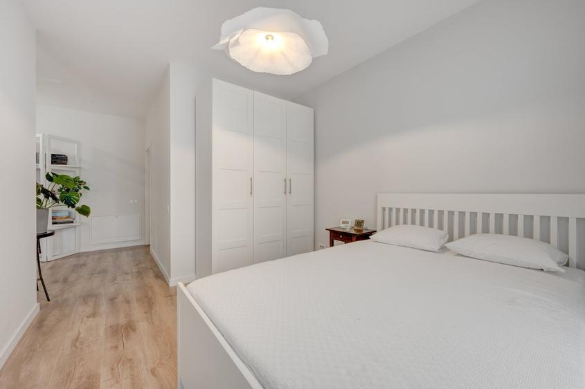 Apartament cu 2 camere semidecomandat, mobilat în Tunari