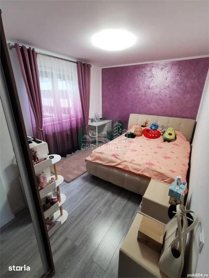 Apartament cu 3 camere decomandat în Central