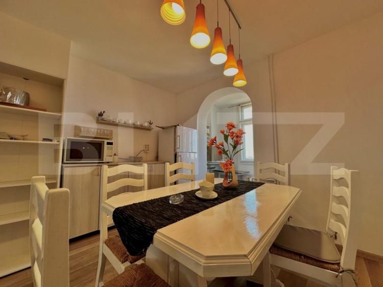 Apartament cu 3 camere, 65 mp, zona Piata Cetatii - 11