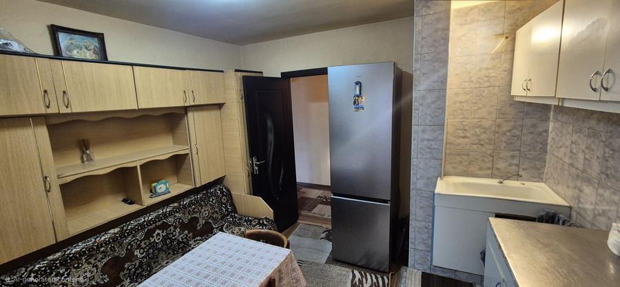 Apartament cu 2 camere decomandat în Plopilor