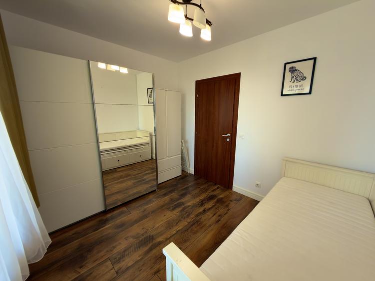 Apartament cu 3 camere decomandat, mobilat în Obor