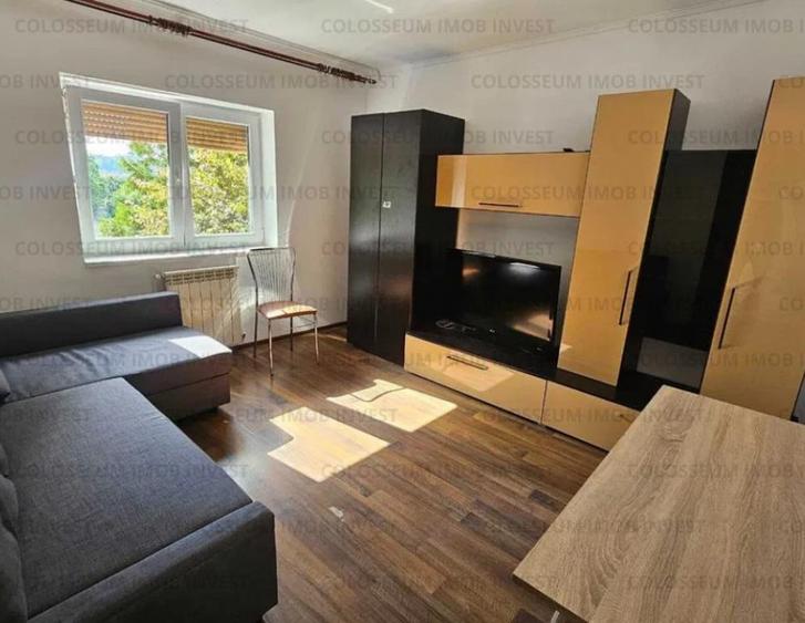 Apartament cu 2 camere decomandat în Centrul Civic