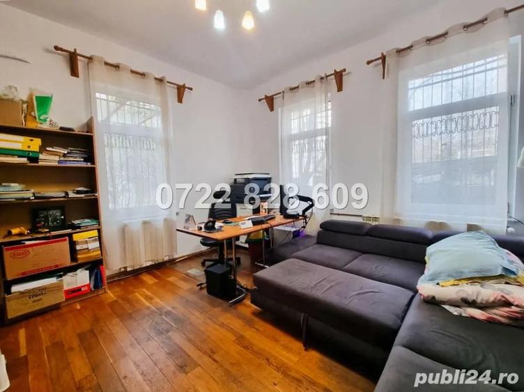 Casă cu 3 camere cu Teren 100 Mp în Central