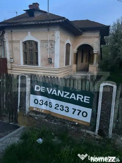 Casă cu 3 camere cu Teren 667 Mp în Central