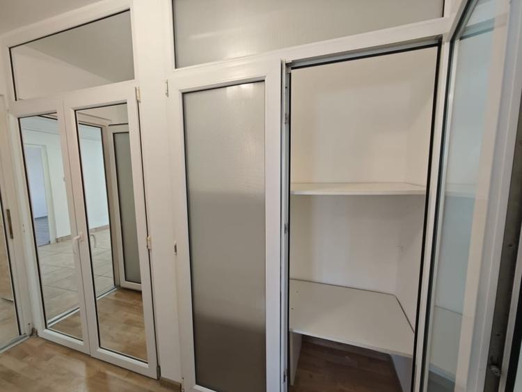 Apartament spațios,de vanzare, 3 camere, 98 mp, zona Petru Rares - 5