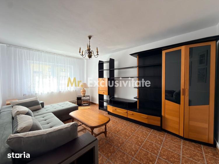 Apartament cu 3 camere decomandat în Central