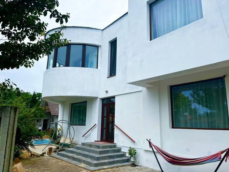 Casă cu 4 camere în Ultracentral