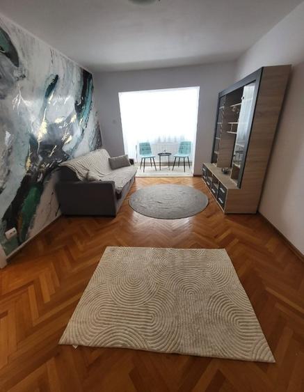 Apartament cu 2 camere semidecomandat în Tătărași