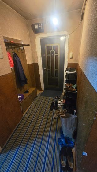 Apartament cu 3 camere decomandat în Berceni