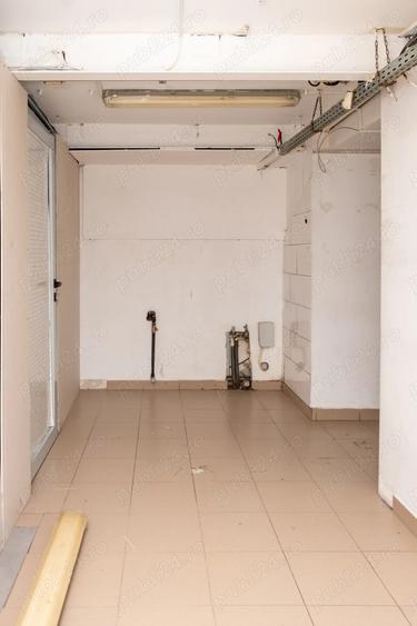 Spațiu comercial, de 160 mp, în Central