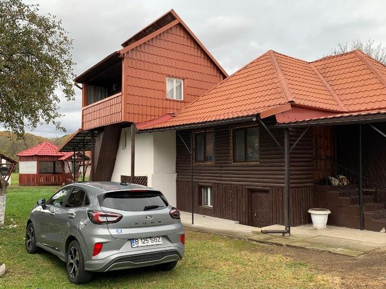 Casă individuală cu 5 camere cu Teren 1780 Mp în Băișoara