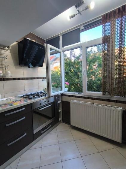 Apartament cu 3 camere decomandat, mobilat în Obcini