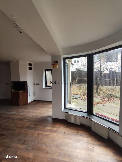Casă cu 6 camere cu Teren 550 Mp în Bartolomeu