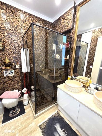 Apartament exclusivist in cladire istorica 100 mp, 3 camere, Centr - 1