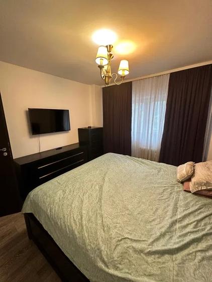 Apartament cu 3 camere decomandat, mobilat în Brâncoveanu