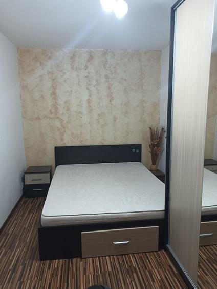Apartament cu 3 camere semidecomandat în Popoveni