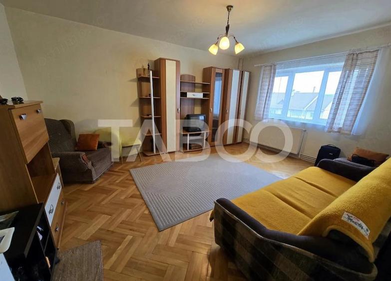 Apartament cu 3 camere decomandat în Terezian