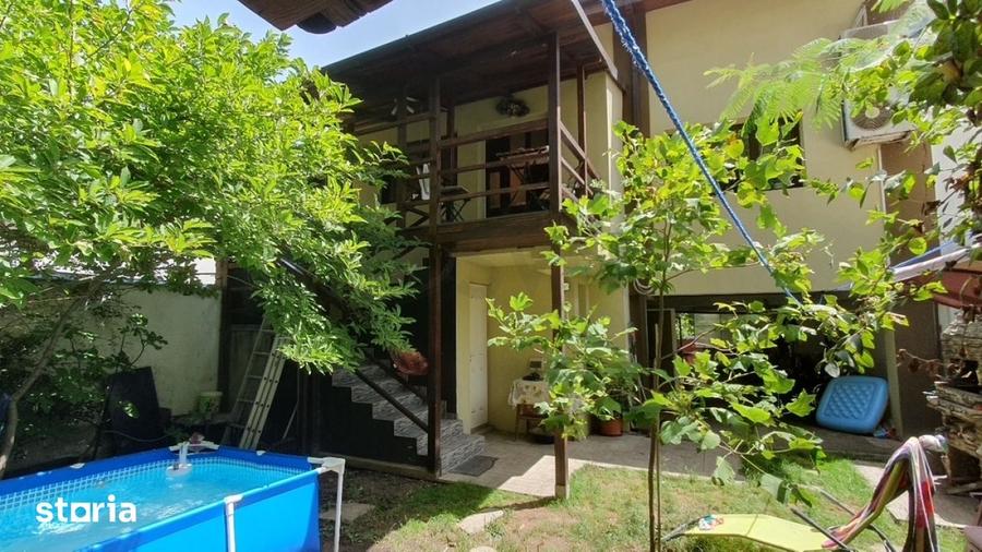 Casă cu 6 camere cu Teren 328 Mp în Dristor
