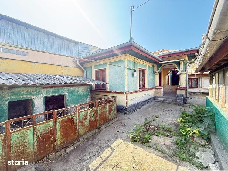 Casă cu 2 camere în Rahova
