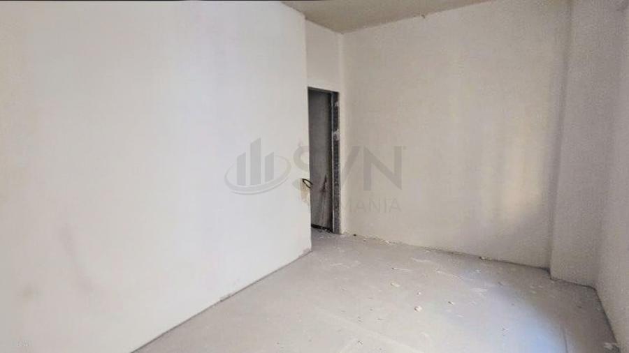 Apartament cu 3 camere decomandat în Mihai Bravu