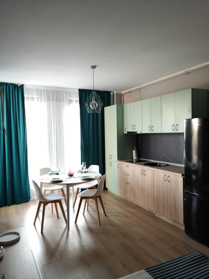 Apartament cu 2 camere decomandat în Exterior Est