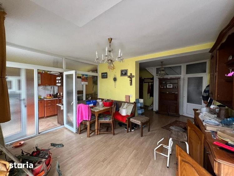 Casă cu 5 camere cu Teren 800 Mp în Gheorgheni
