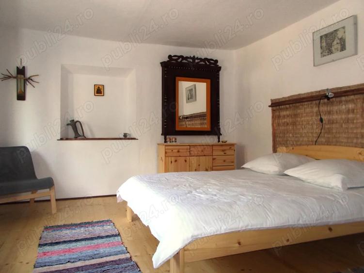 Casă cu 3 camere cu Teren 1051 Mp în Jurilovca