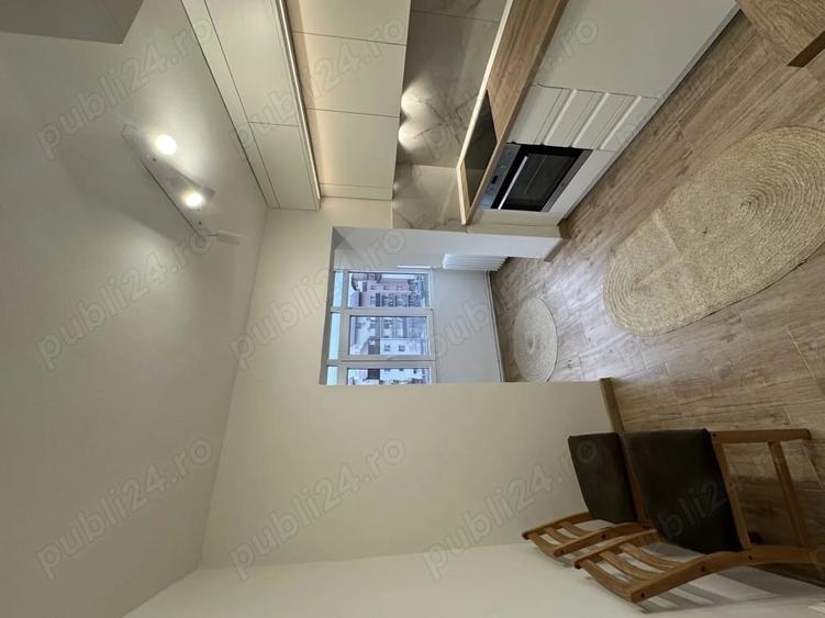 Apartament cu 3 camere decomandat în Aradului