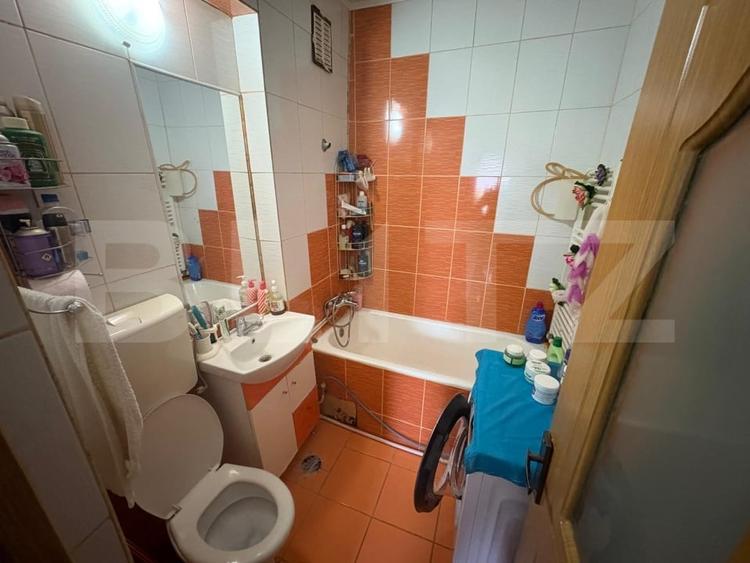 Apartament cu 3 camere decomandat, mobilat în Minerul