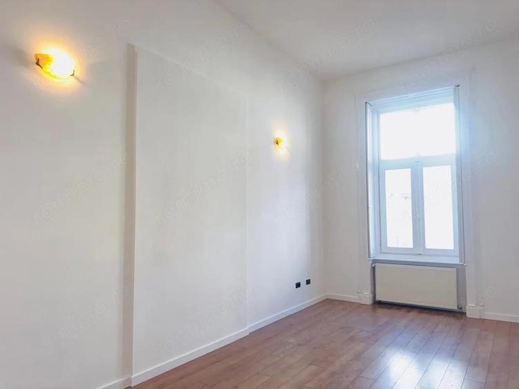 Apartament cu 3 camere semidecomandat în Ultracentral