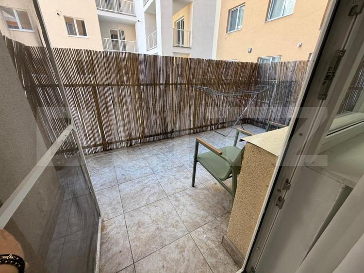 Apartament cu 2 camere decomandat, mobilat în Pietroasa