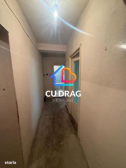 Oportunitate de investi?ie! Apartament decomandat, parter, 51 mp Ter - 1