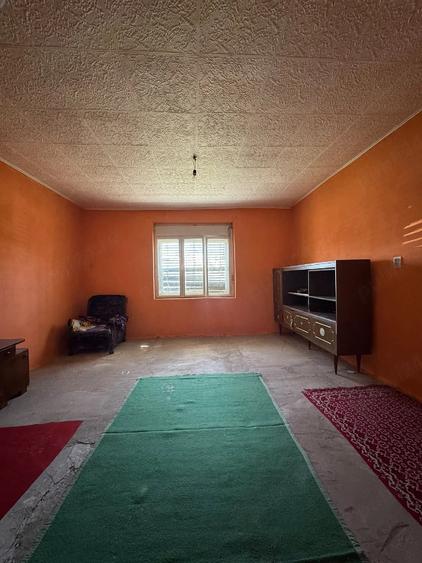 Casă cu Teren 1317 Mp în Central