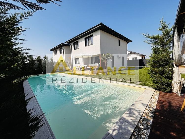 Casă individuală cu 4 camere cu Canalizare în Berceni